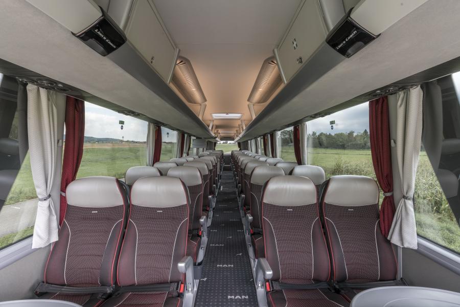 Интерьер MAN Lion’s Coach C 2017 года  (фото 4 из 15)